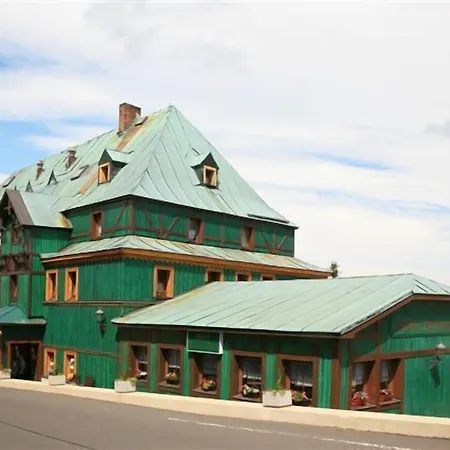Hotel Zeleny Dum